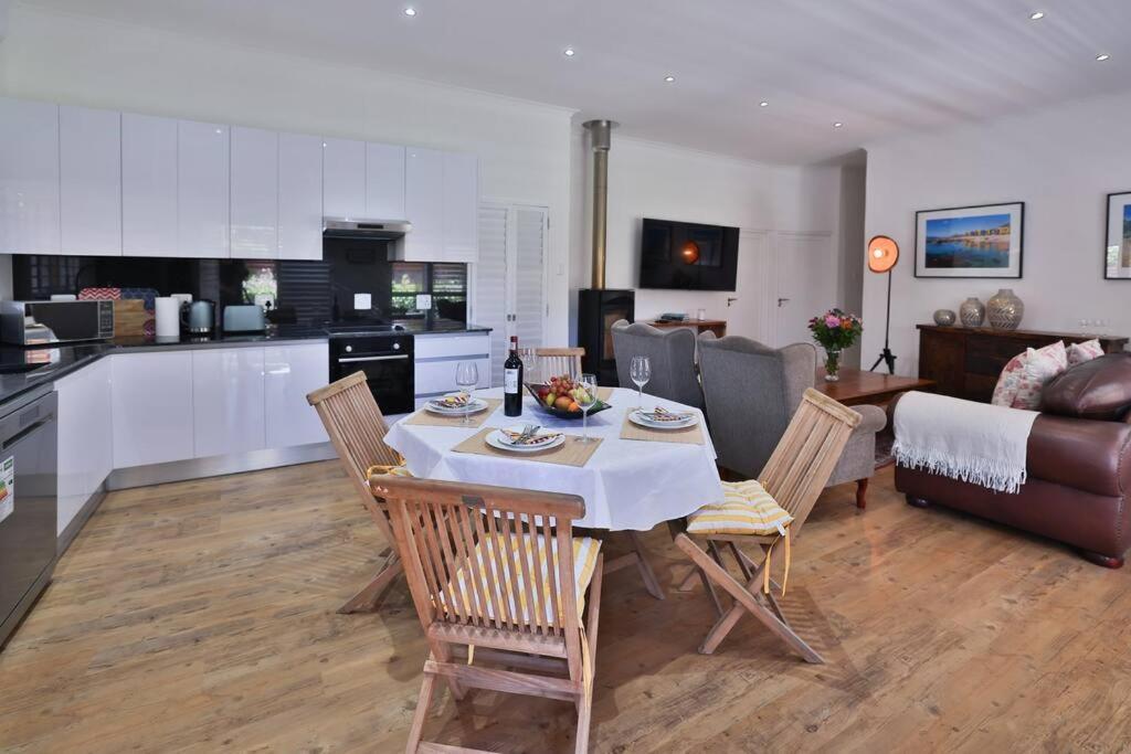 Garten Wohnung Mit Pool, 2 Schlafzimmer Ciudad del Cabo Exterior foto